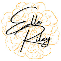 Elle  Riley
