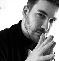 Θάνος Μολούδης