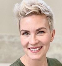 Emily Opal profile picture