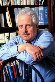 Nicholas von Hoffman profile picture
