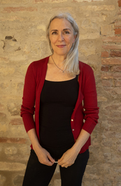 Catherine Barnett profile picture