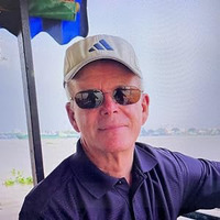 Tom                   Murphy