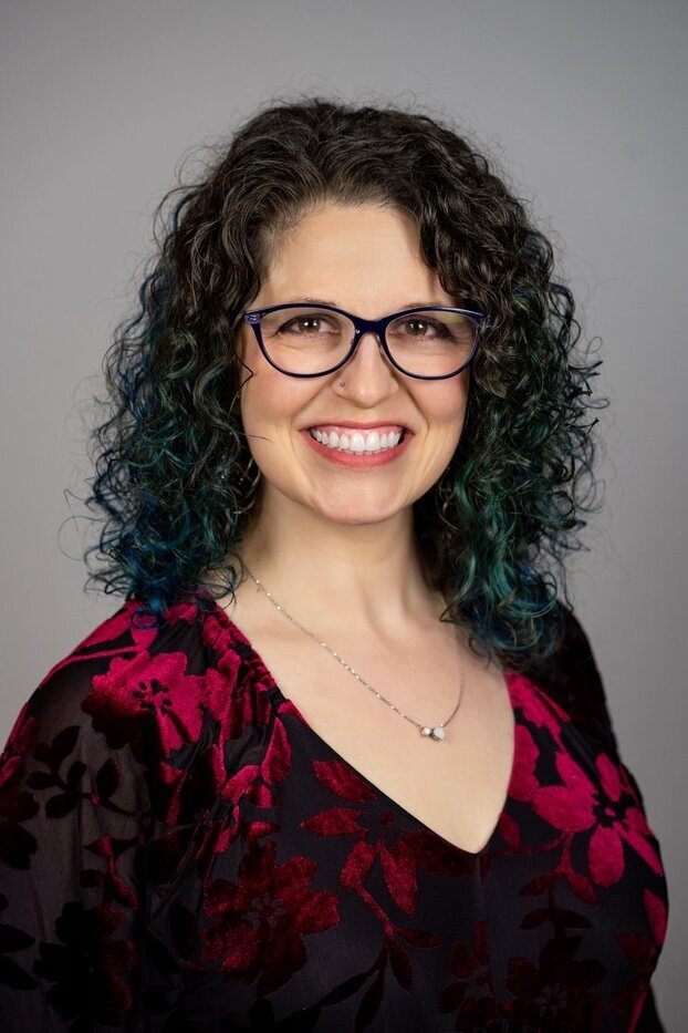 Desireé Abbott (Author of Everyday Data Visualization)