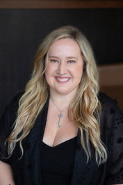 Carrie Ann Ryan profile picture