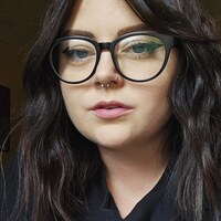 Shannon    Riley