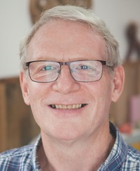 Dr Robin Youngson