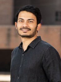Chinmay Tumbe profile picture