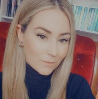 Ellie R. Hunter profile picture