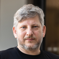Владимир Кнари