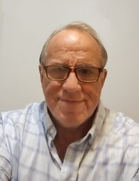 Robin  Snyder