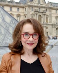 Elaine Sciolino profile picture
