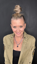 Lucinda Berry profile picture