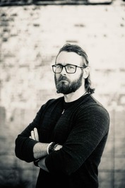 T.L.  Simpson profile picture