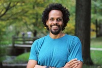 Ross Gay profile picture