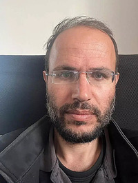 Refaat Alareer profile picture