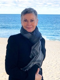 Julie  Maloney profile picture