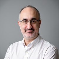 Mario Leone