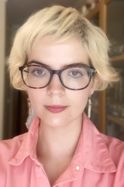 Mari Costa profile picture