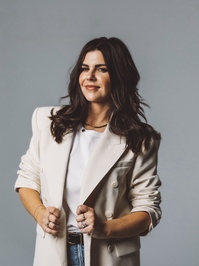 Leslie Anne Bruce profile picture