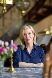 Karin  Collins
