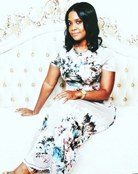 Dee  Evans