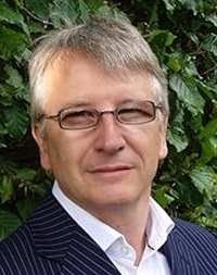 Giles Chapman