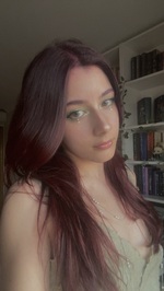 Isabelle Larken