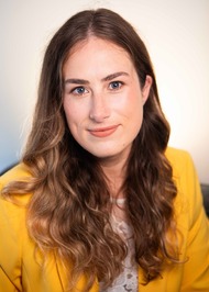 Caitlin  Robson