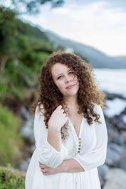 Olivia McCullough profile picture