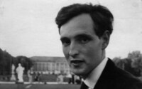 Mervyn Matthews profile picture