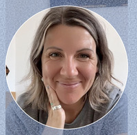 Suzy K. Quinn profile picture