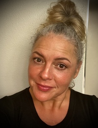 Christine  Bell profile picture
