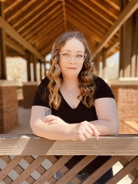 Meg Alivien profile picture