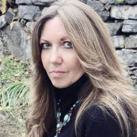 Lisa V. Proulx profile picture
