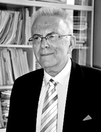 Janusz K. Kozłowski