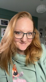 Laura   Bennett profile picture