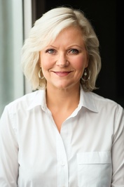 Roxanne Rustand profile picture