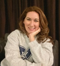 Kirsten  McKenzie