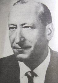 Иван Апостолов