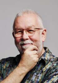 Peter       Mitchell