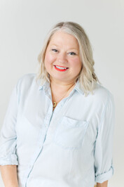 Jacqueline  Russell