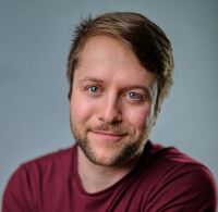 Christopher       Walker