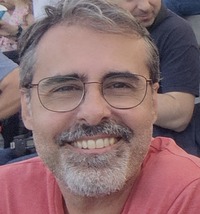 Iván Zaldívar Santamaría