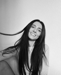 Annabelle Fern Praznik