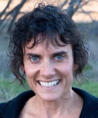 Linda   Elder