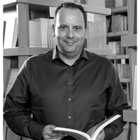 Κώστας Καμπουράκης