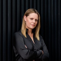 Alicia  McKay