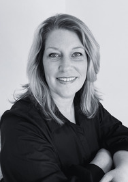 Philippa  Kaye