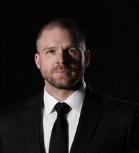 Jonathan  Nolan