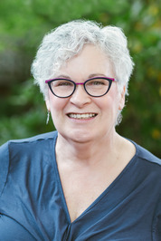 Johanna  Simmons
